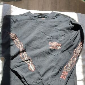 Harley-Davidson Black Long Sleeve Men's medium Shirt with a left chest pocket